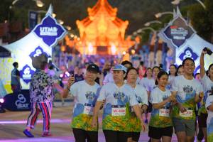 BIB: 446, 337
                            <button type="button" onclick="openModal(22466993)" class="btn btn-primary btn-sm float-right btn-popup" data-toggle="modal" data-target=".modal-high-quality">
                        <i class="fas fa-shopping-cart"></i> Add to Cart
                    </button>
                                            <button type="button" onclick="isThisMe(22466993, true)" class="btn btn-success btn-sm float-right btn-popup btn-isme hidden" data-toggle="tooltip" data-placement="bottom" title="นี่คือรูปของคุณใช่ไหม คลิกที่นี่เพื่อเอาเข้าอัลบั้ม">
                        <i class="fas fa-plus"></i> Add to album
                    </button>
                    <button type="button" onclick="isThisMe(22466993, false)" class="btn btn-warning btn-sm float-right btn-popup btn-isnotme hidden">
                        <i class="fas fa-ban"></i> Remove from album
                    </button>